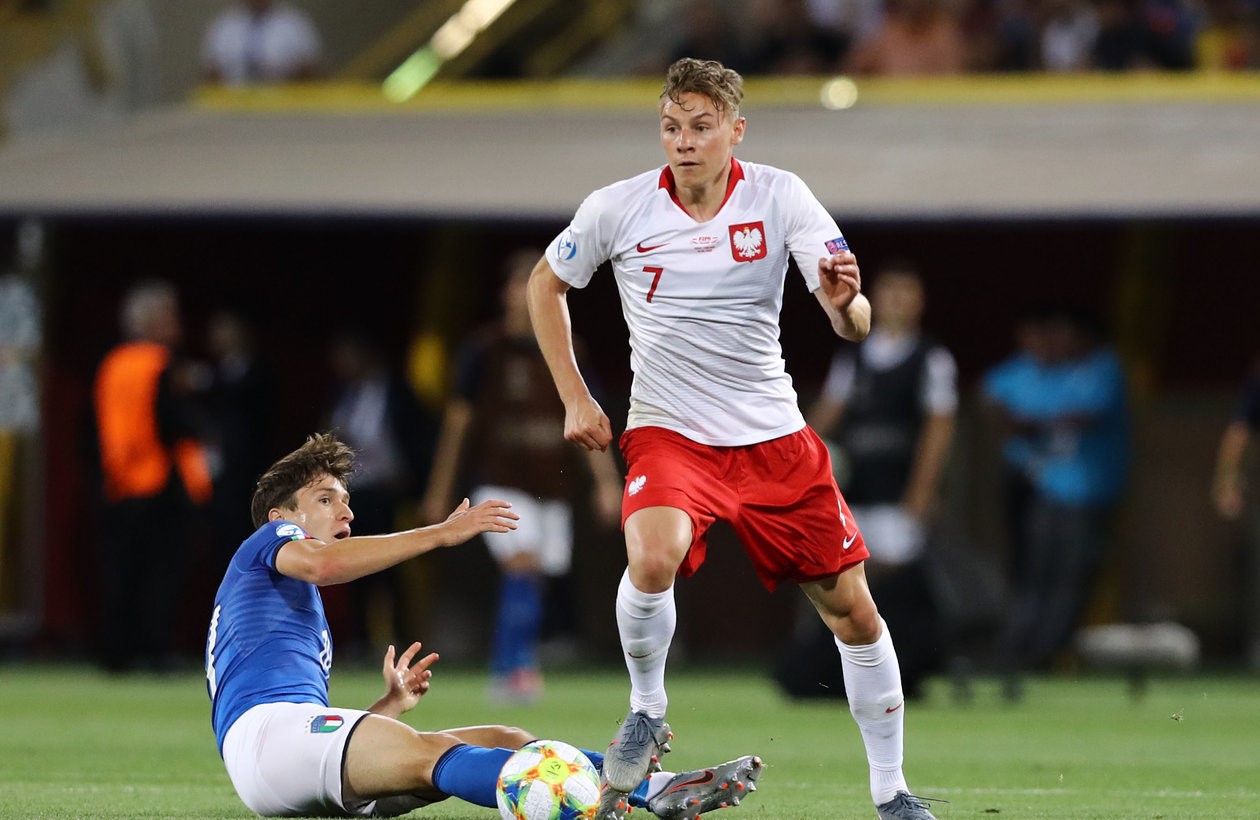 波兰乒乓球队横扫奥地利乒乓球队，奥恰洛夫爆发神勇的简单介绍