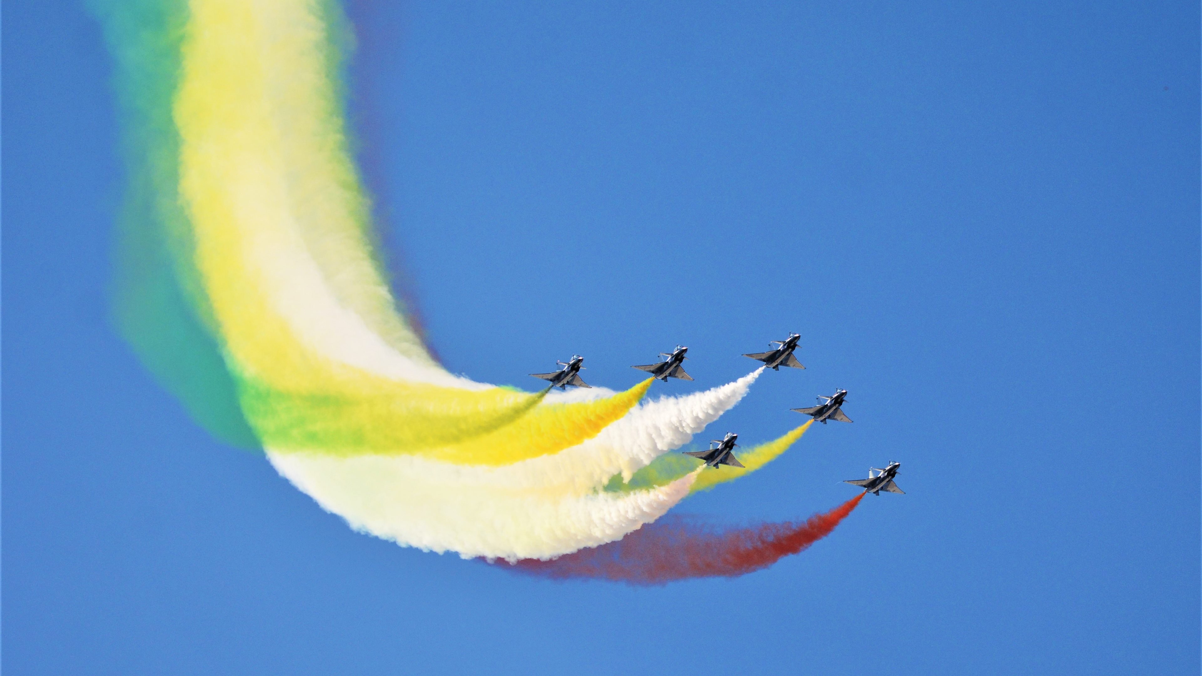 字母哥防守锁死对手的哲学,凯尔特人对阵猛龙的战术启示